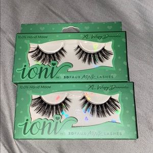 Eyelashes